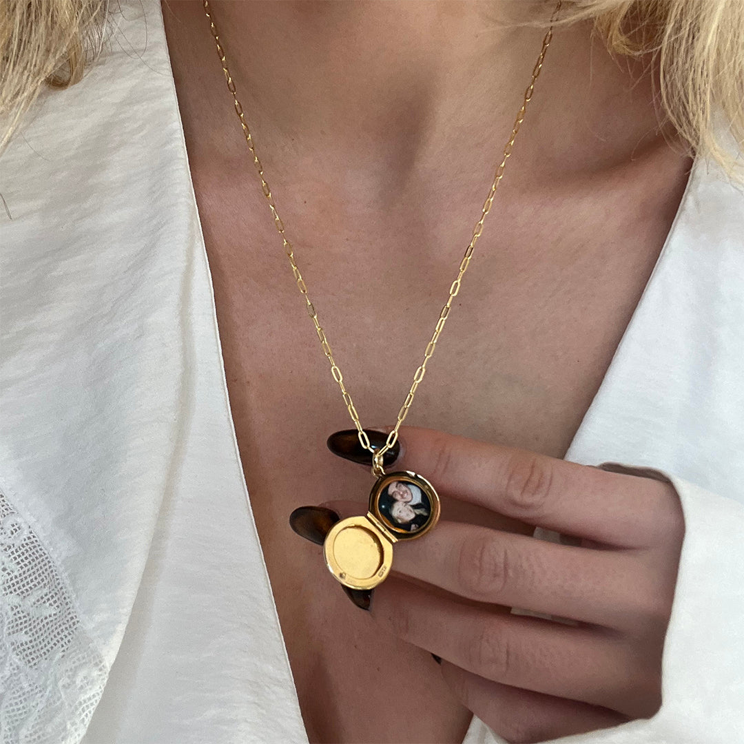 Starburst Locket necklace gold