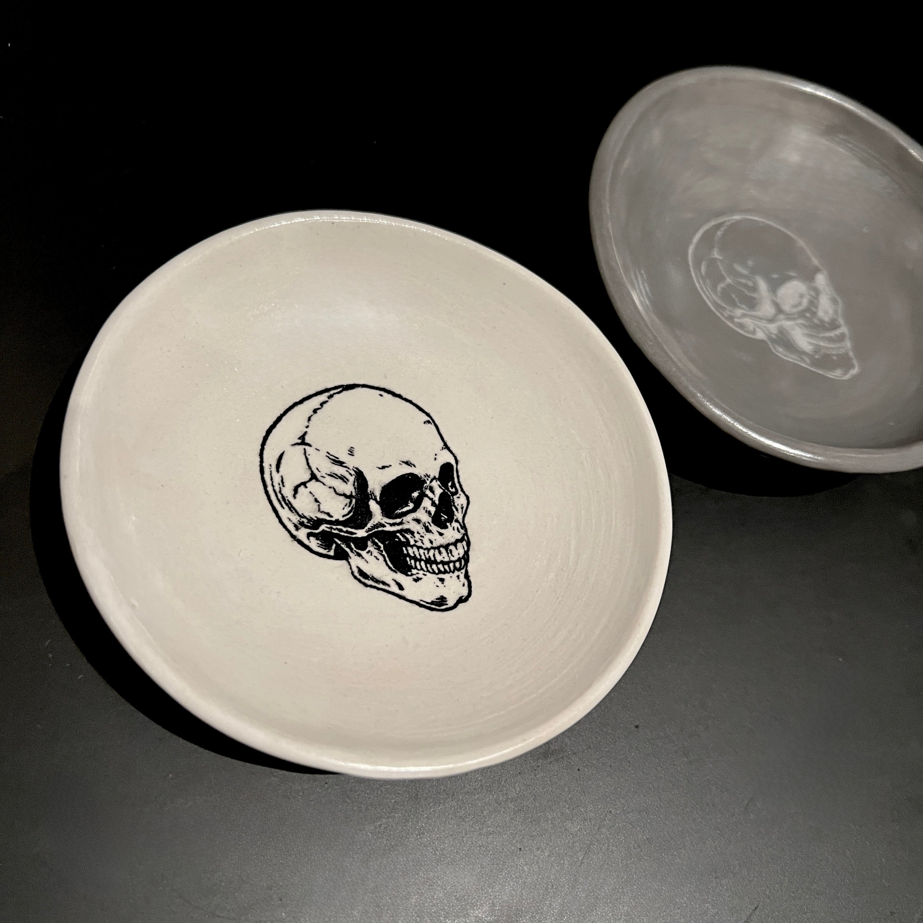 Small Skull Trinket dish - grey