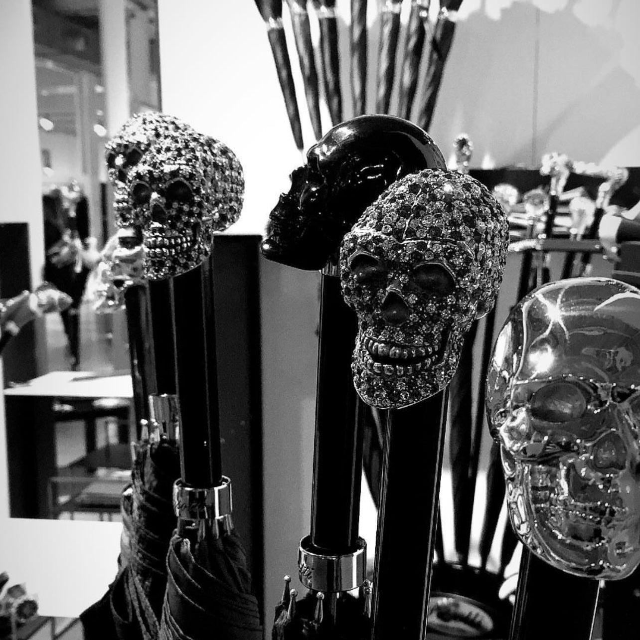 Black Diamante skulls print folding umbrella