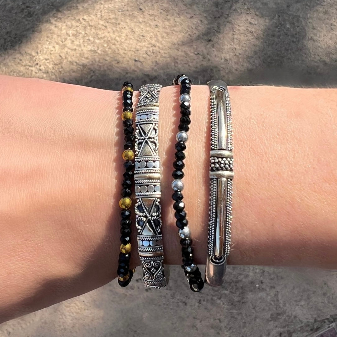 Midnight Stretch Bracelet - Black & Gold
