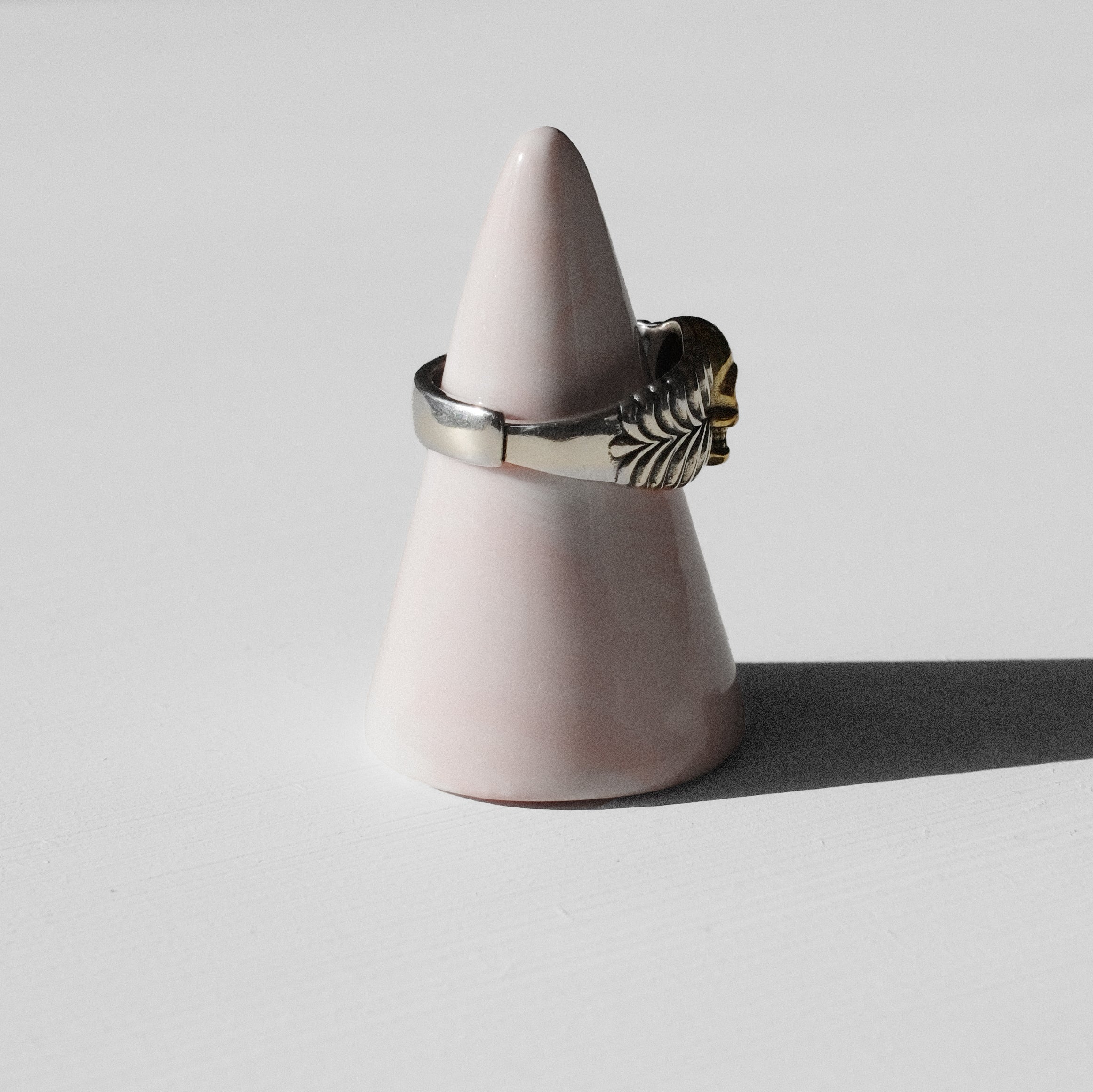 Gold skull ring