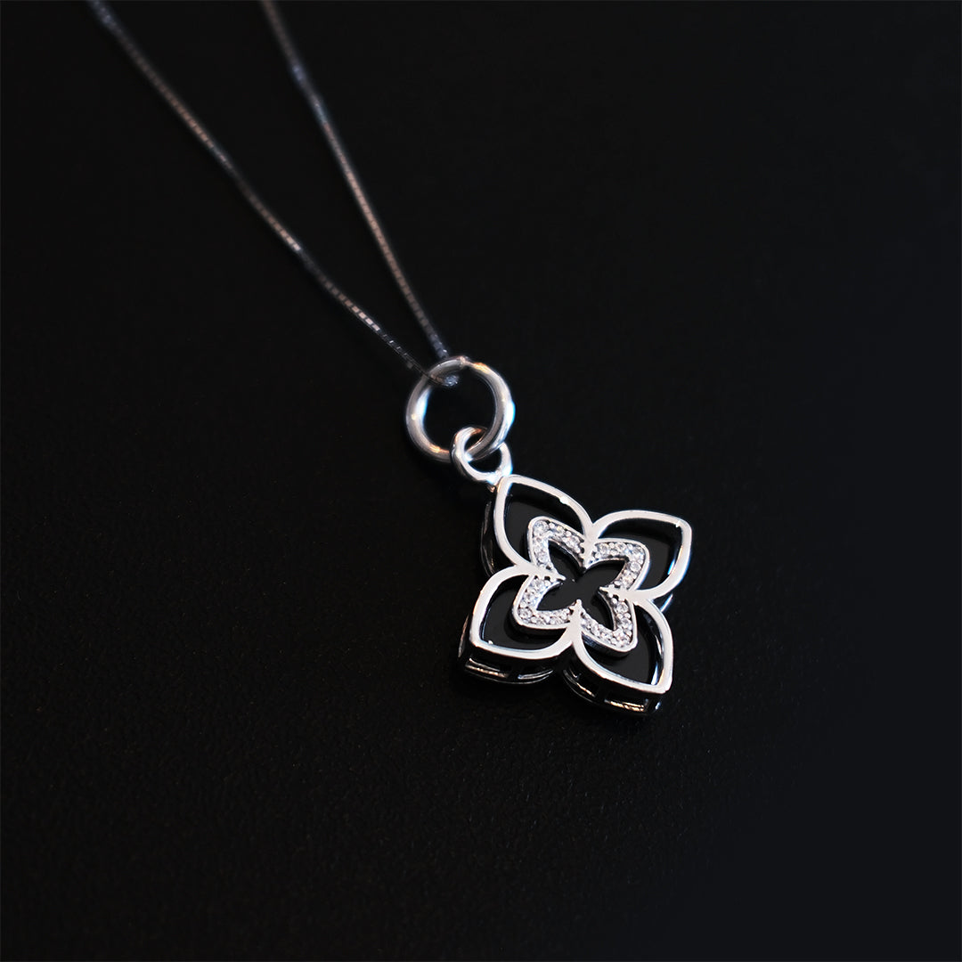 Queen Black Onyx Necklace