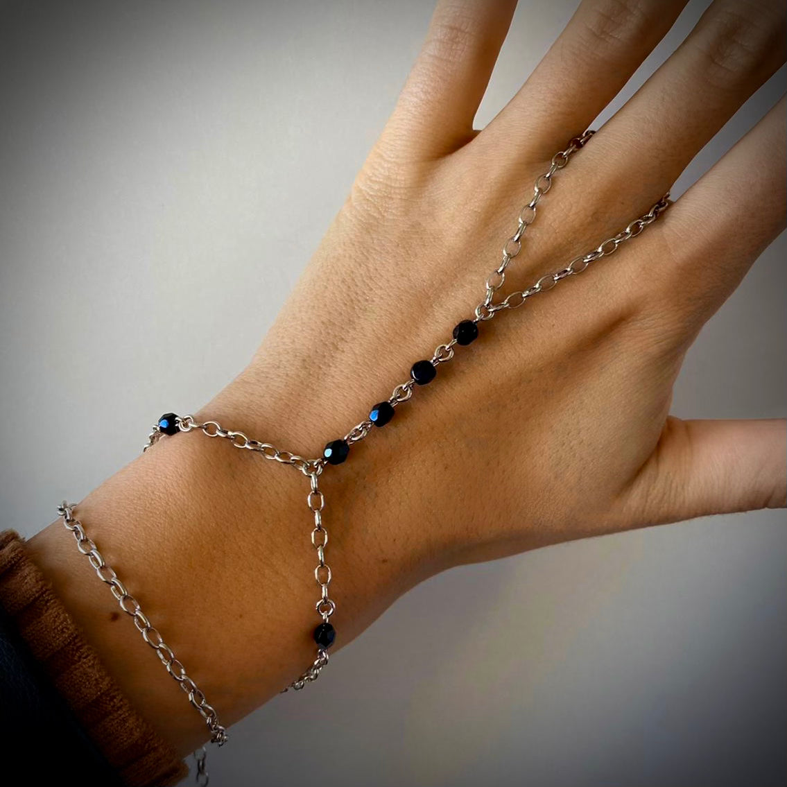 Ring and hand chain bracelet discount