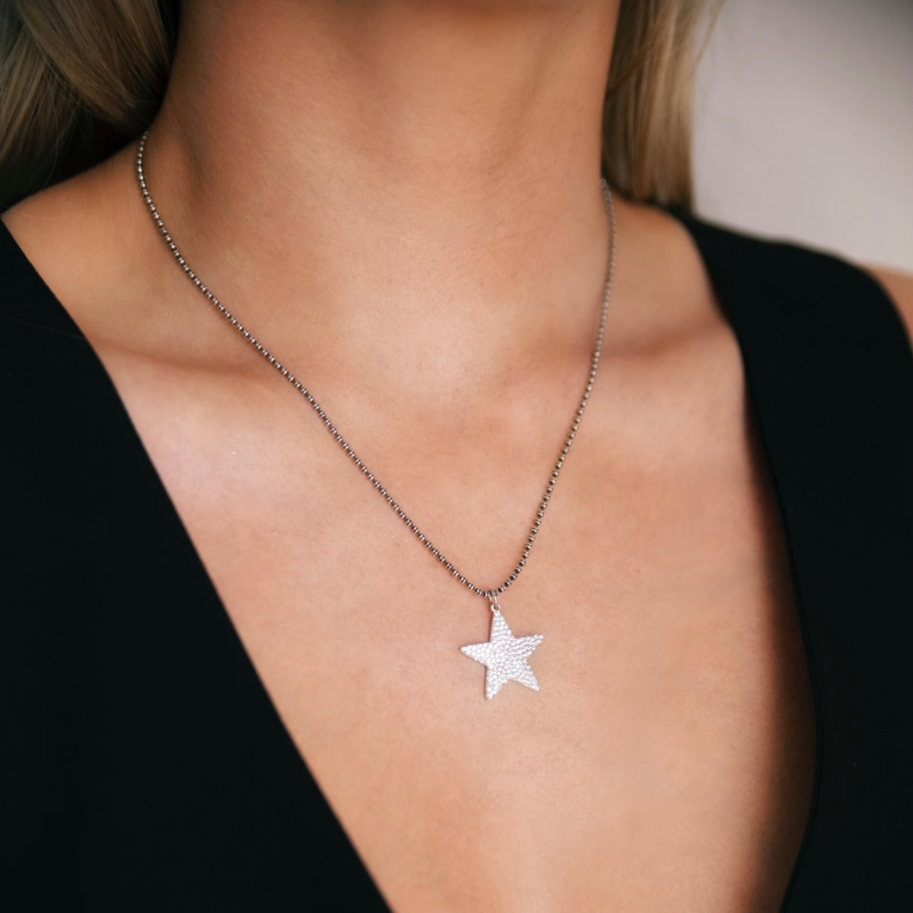 Shine Bright Rock Star Necklace Silver