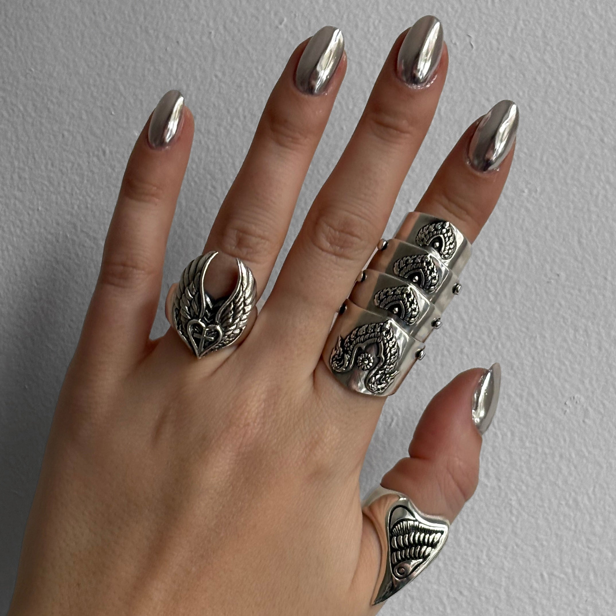 Divine wings ring