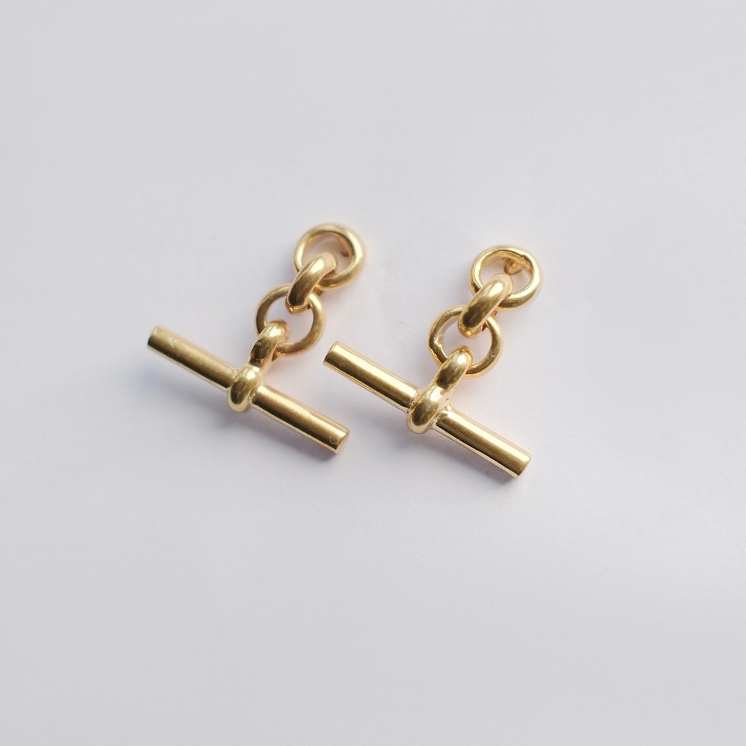 Gold T-Bar earrings