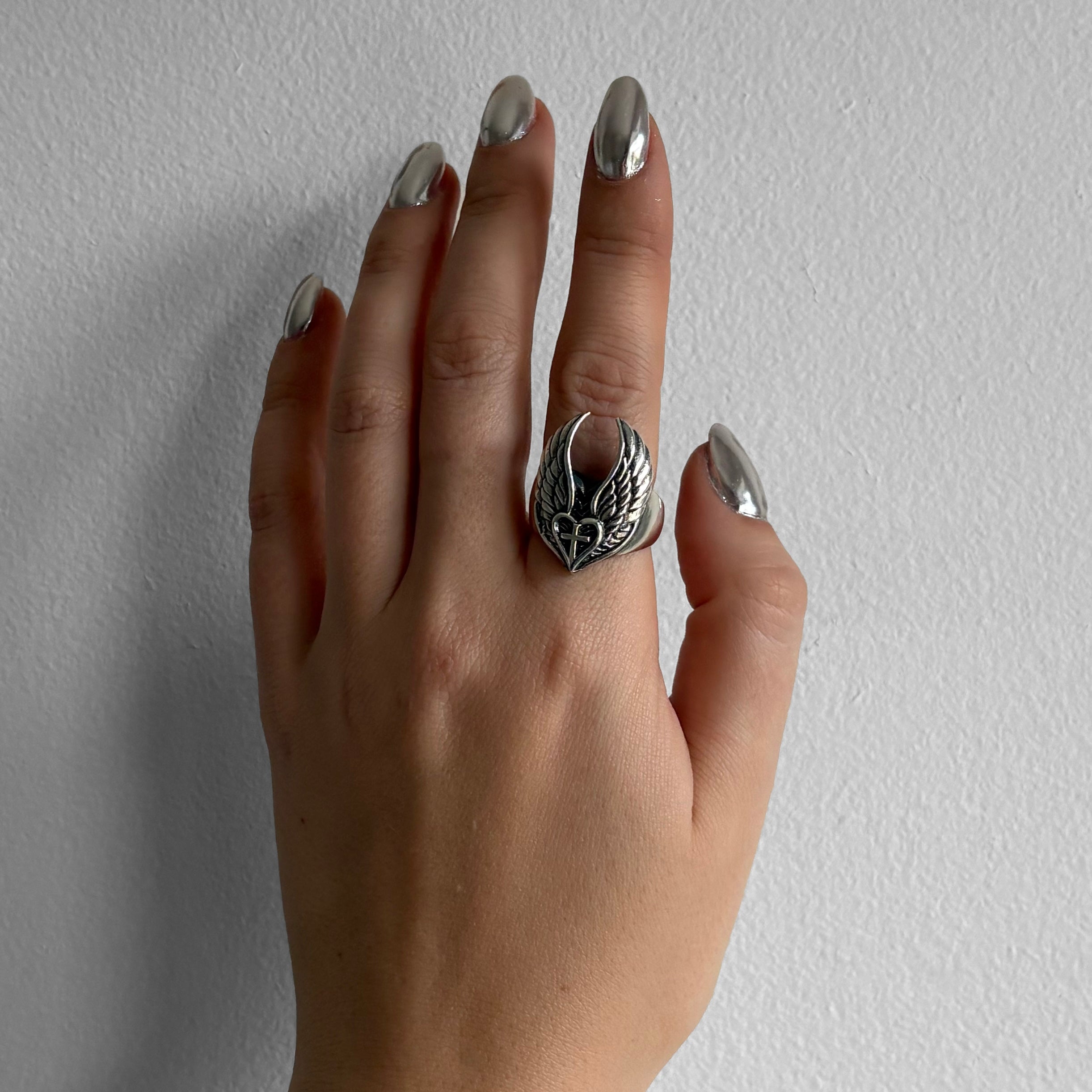 Divine wings ring