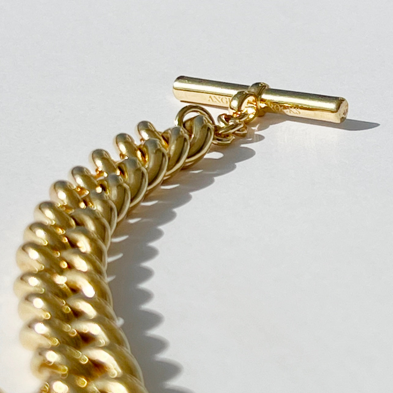 Curb Chain Bracelet Gold