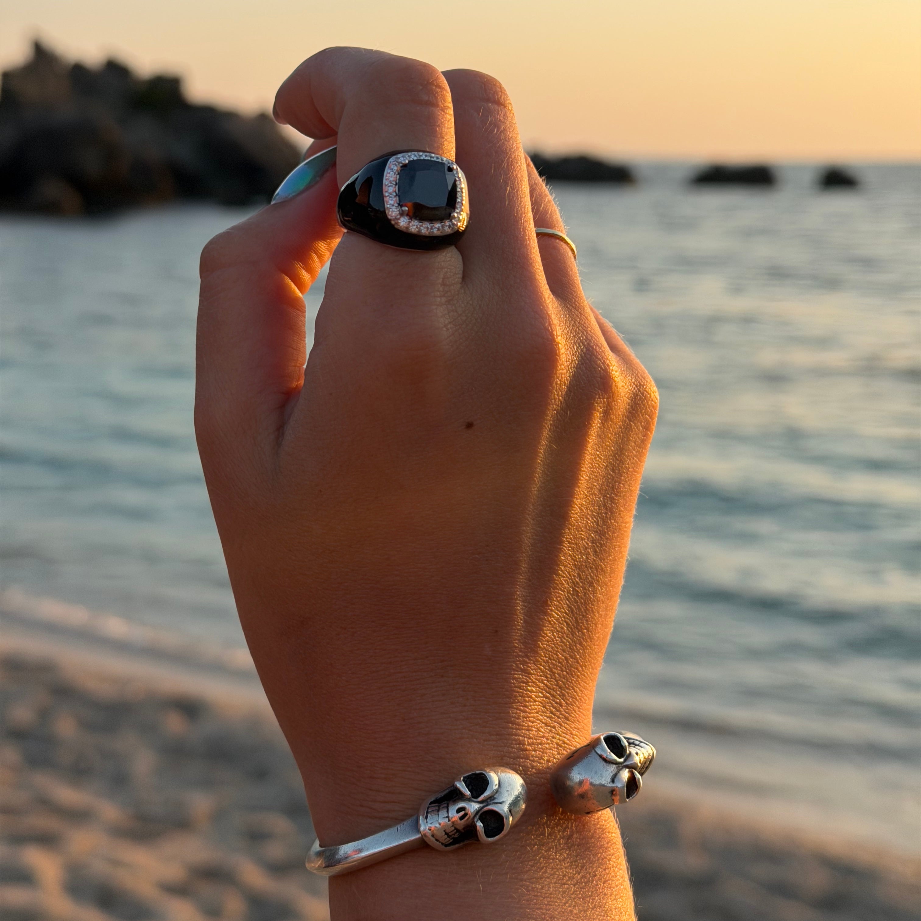 Eclipse bling ring black & silver